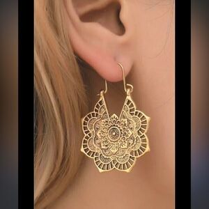 Bohemian hoop earrings M152